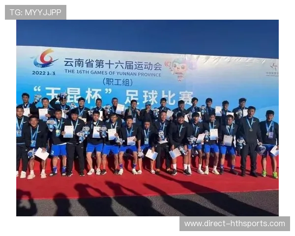 龙兴足球场激战正酣 球星阵容展现巅峰对决精彩纷呈